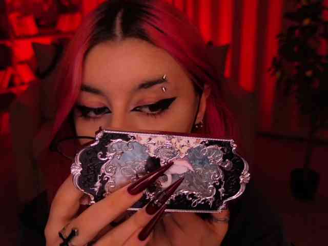MistressMarcelline webcam