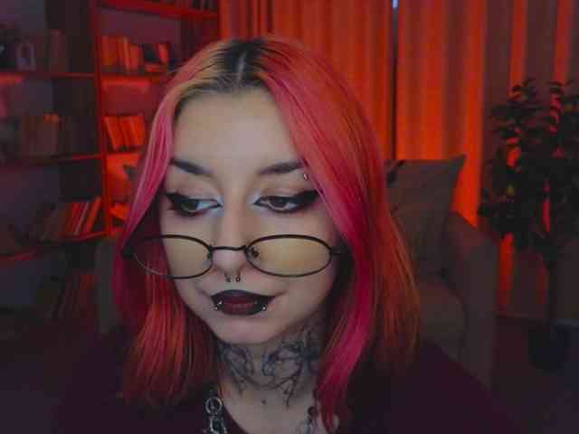 MistressMarcelline webcam