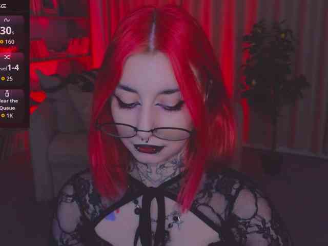 MistressMarcelline webcam