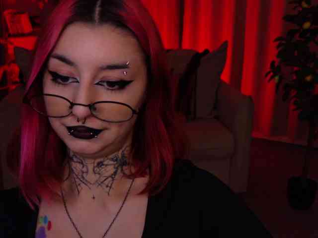 MistressMarcelline webcam
