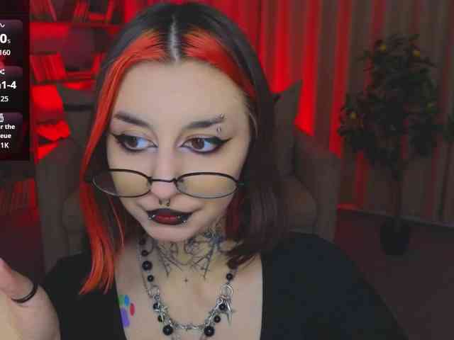 MistressMarcelline webcam