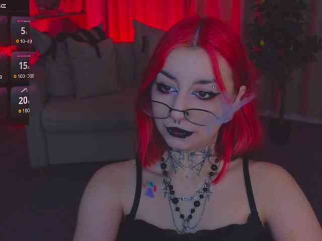 MistressMarcelline webcam