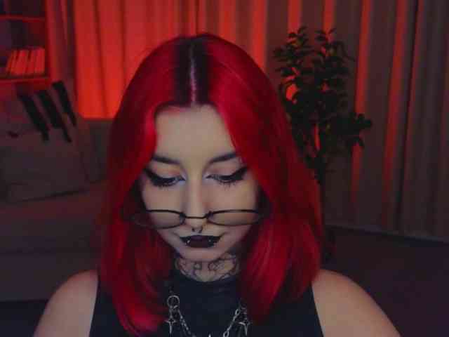 MistressMarcelline webcam