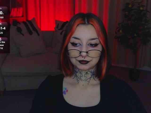 MistressMarcelline webcam