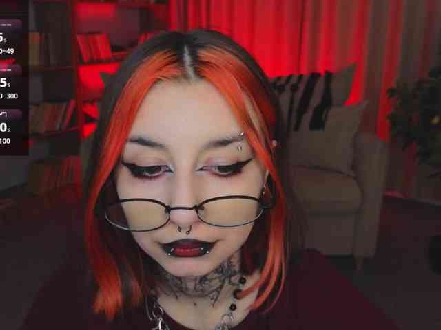 MistressMarcelline webcam
