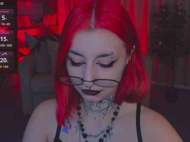 MistressMarcelline webcam