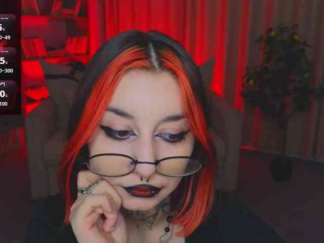 MistressMarcelline webcam