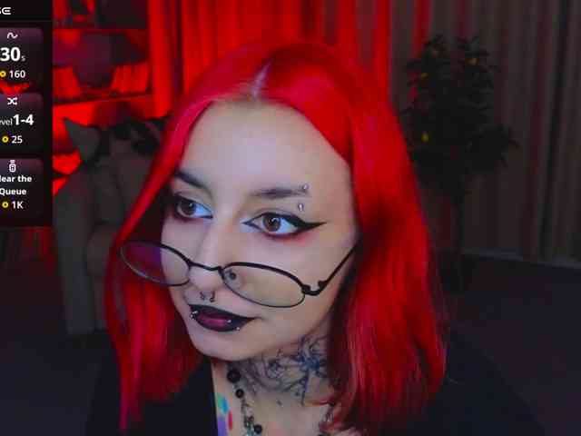 MistressMarcelline webcam