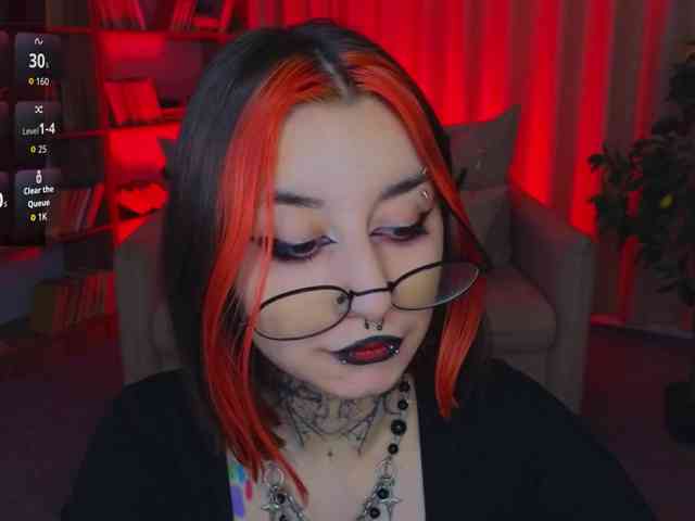 MistressMarcelline webcam