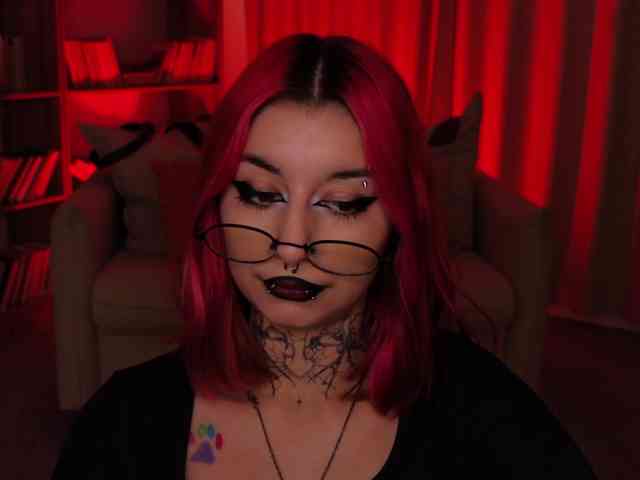 MistressMarcelline webcam