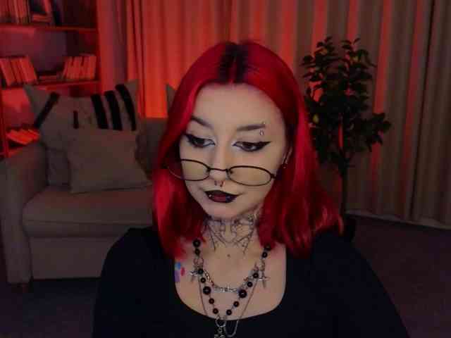 MistressMarcelline webcam
