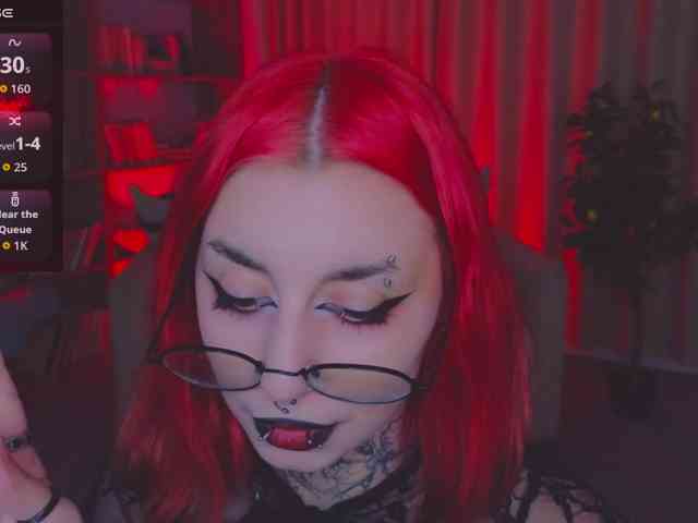 MistressMarcelline webcam