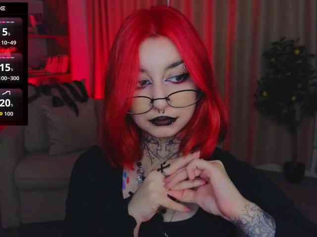 MistressMarcelline webcam
