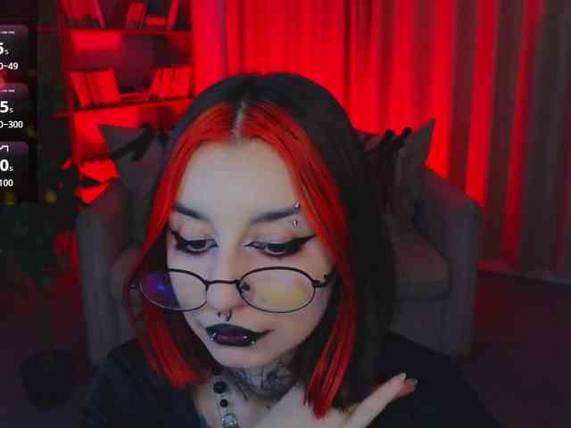 MistressMarcelline webcam