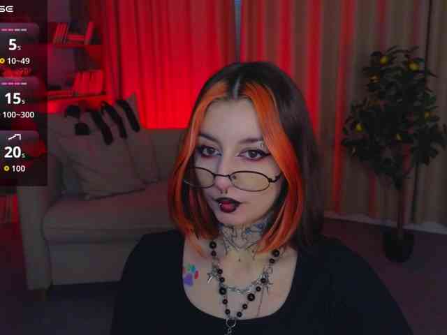 MistressMarcelline webcam