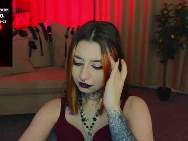 MistressMarcelline webcam
