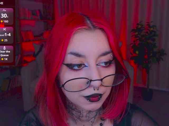 MistressMarcelline webcam
