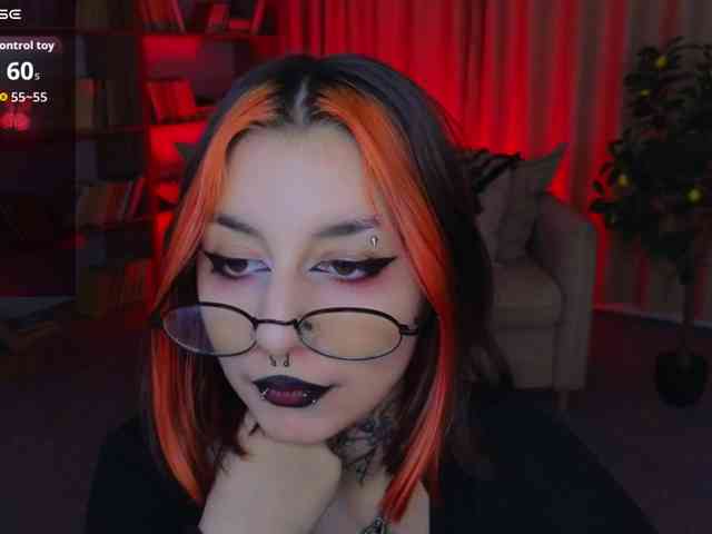 MistressMarcelline webcam