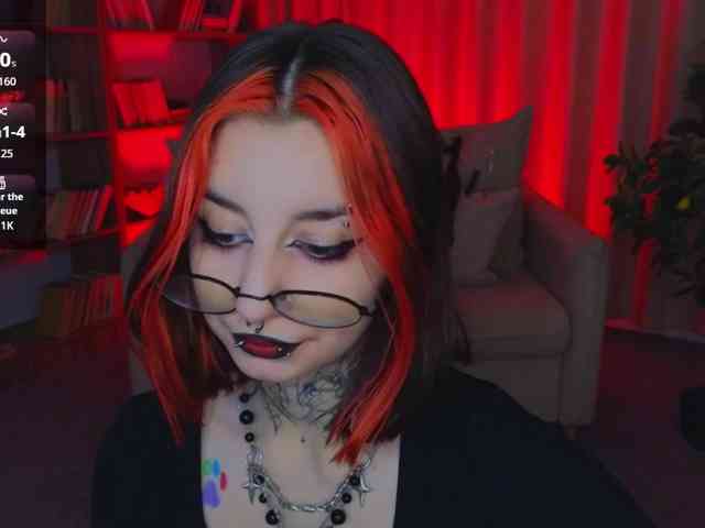 MistressMarcelline webcam