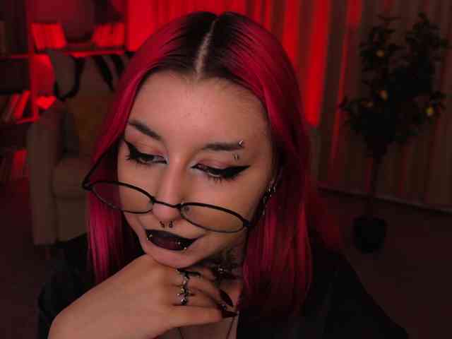 MistressMarcelline webcam
