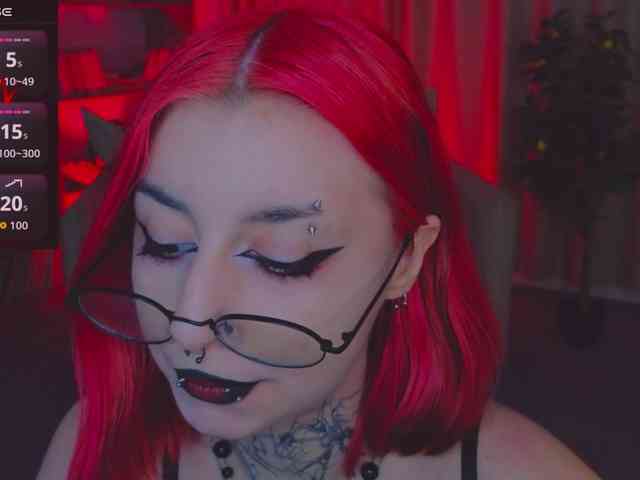 MistressMarcelline webcam