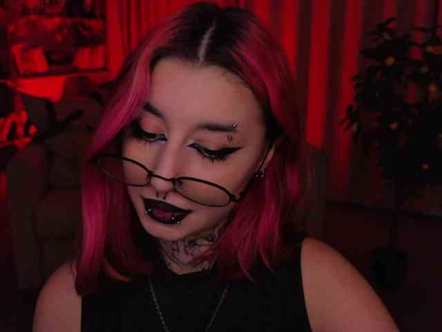MistressMarcelline webcam