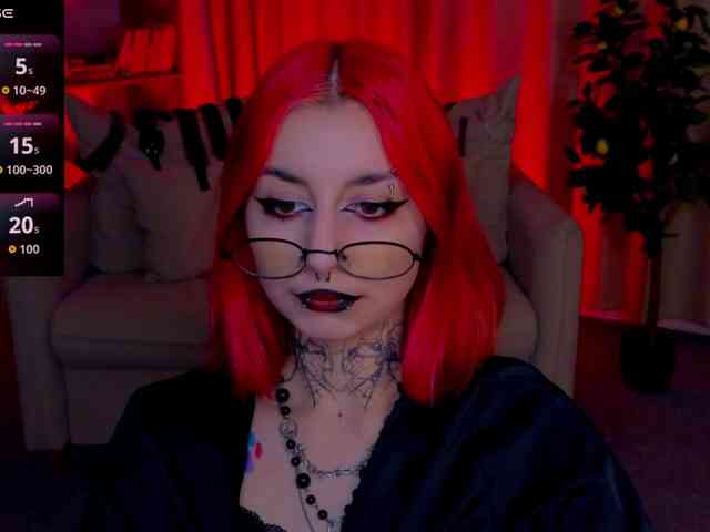 MistressMarcelline webcam