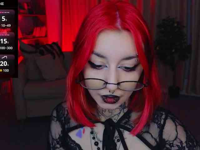 MistressMarcelline webcam