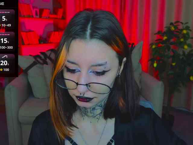 MistressMarcelline webcam