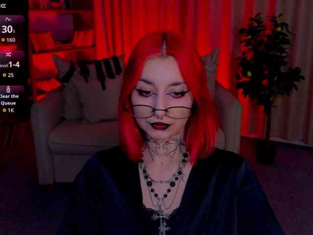 MistressMarcelline webcam