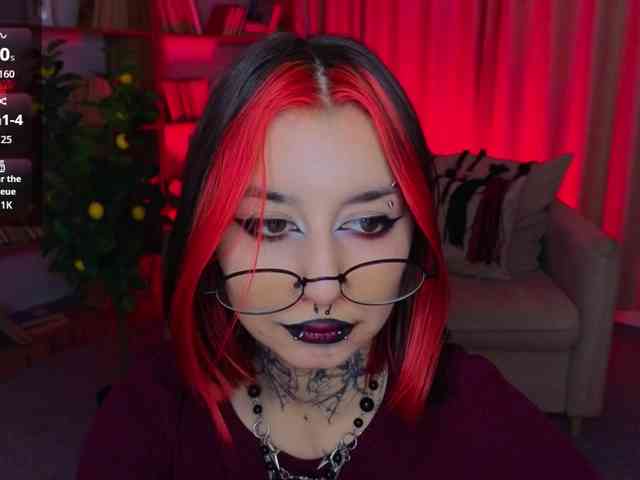 MistressMarcelline webcam