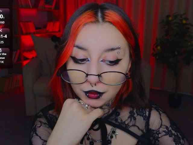 MistressMarcelline webcam