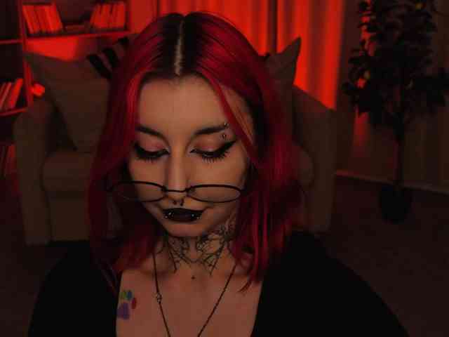 MistressMarcelline webcam
