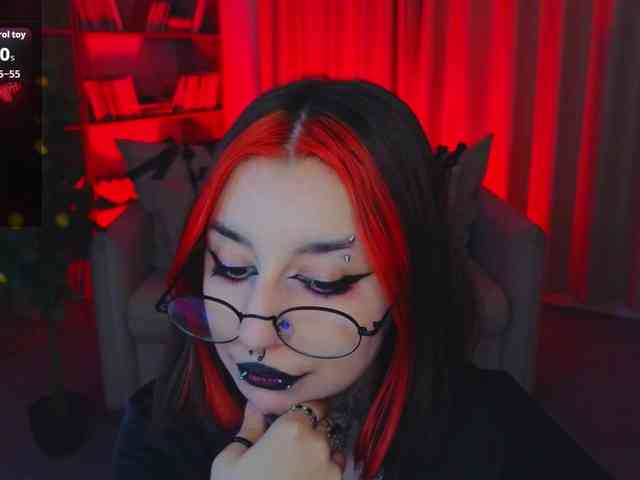 MistressMarcelline webcam