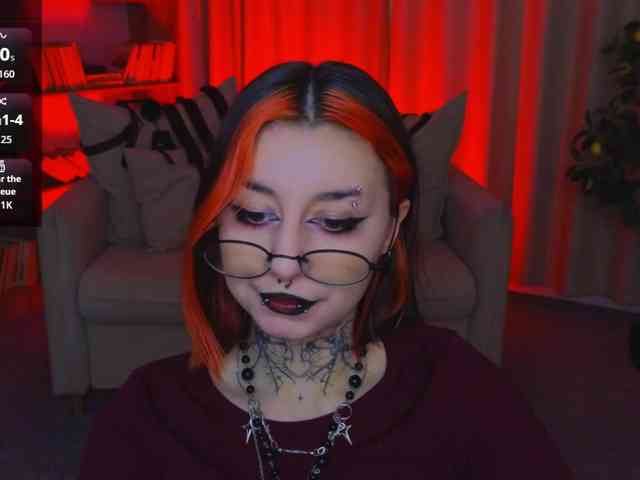 MistressMarcelline webcam
