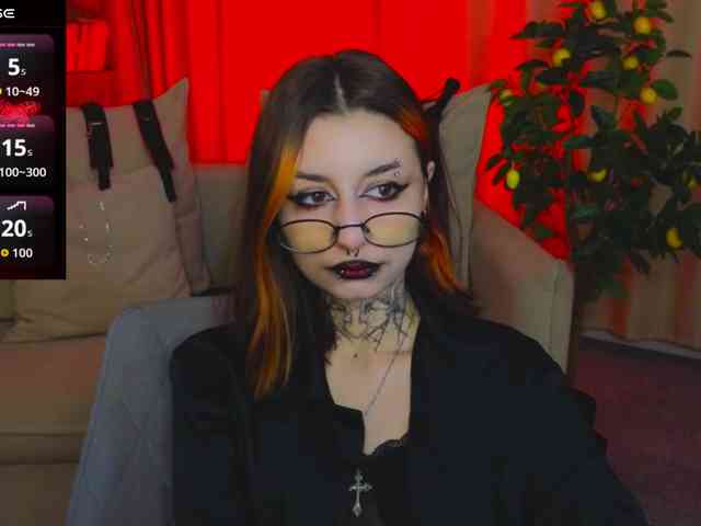 MistressMarcelline webcam