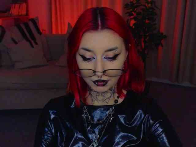 MistressMarcelline webcam