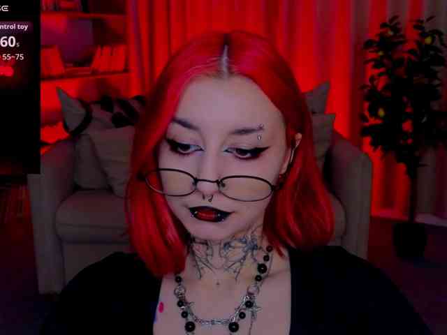 MistressMarcelline webcam