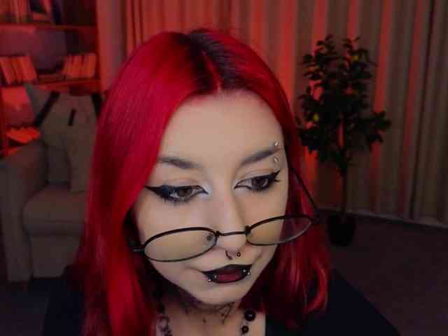 MistressMarcelline webcam