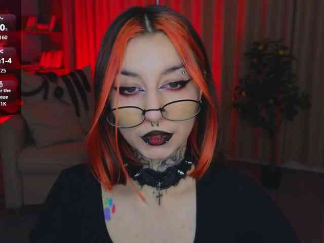 MistressMarcelline webcam