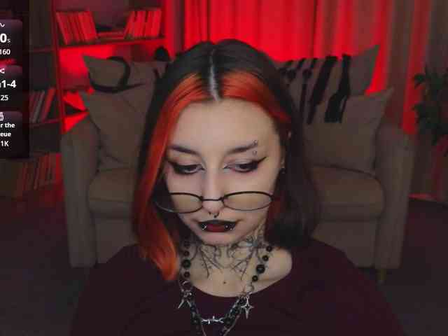 MistressMarcelline webcam