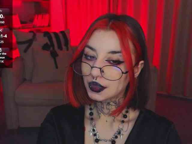 MistressMarcelline webcam