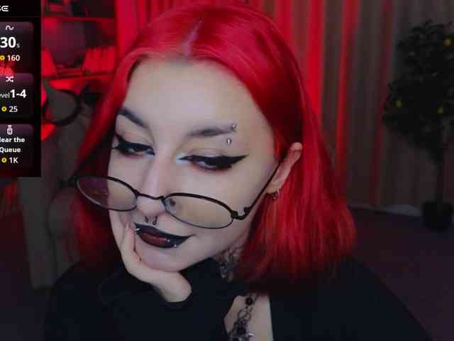 MistressMarcelline webcam