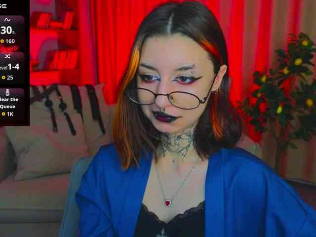 MistressMarcelline webcam