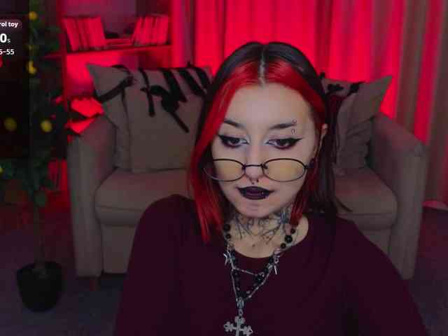 MistressMarcelline webcam