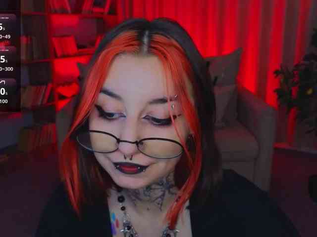 MistressMarcelline webcam