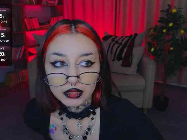 MistressMarcelline webcam