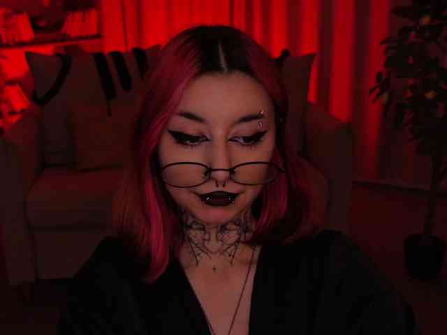 MistressMarcelline webcam