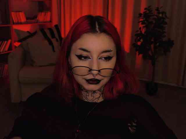 MistressMarcelline webcam