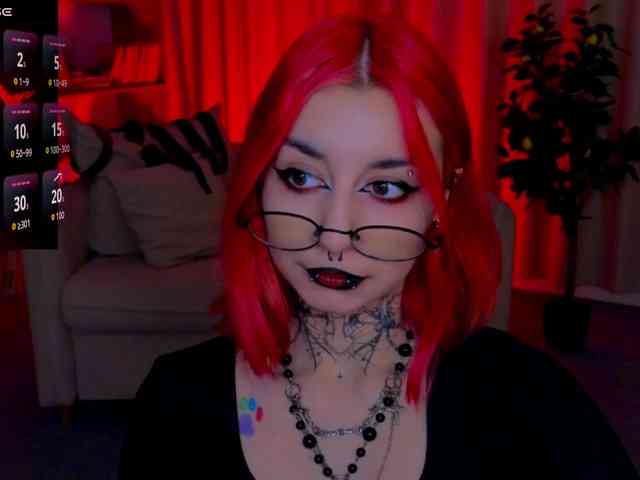 MistressMarcelline webcam